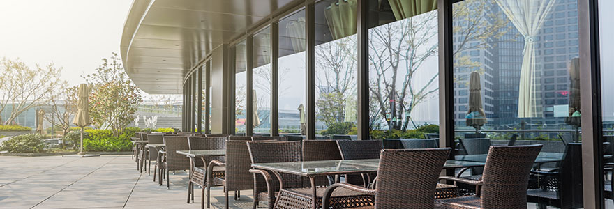 Read more about the article Double Glazed Windows vs Laminated Glass – Which to Choose?